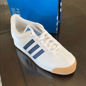 Adidas Men's White and Navy Sneakers brand new in box with tags